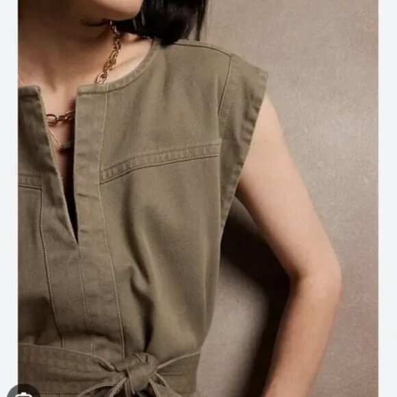 Banana Republic Split-Neck Mini Dress - Picture 5 of 6